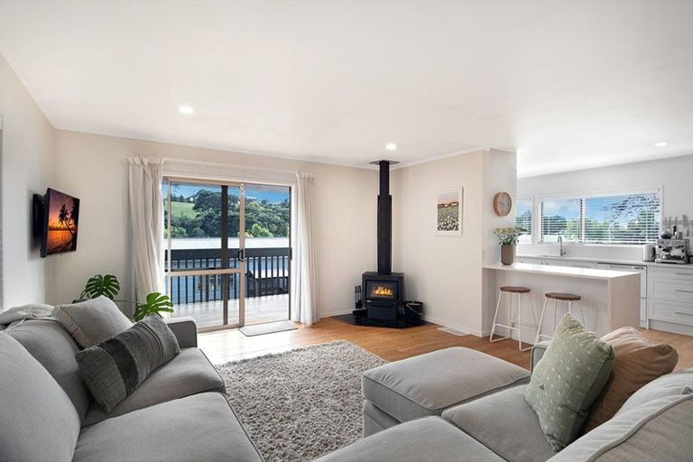 Photo of property in 27 Bethells Road, Waitakere, Auckland, 0816