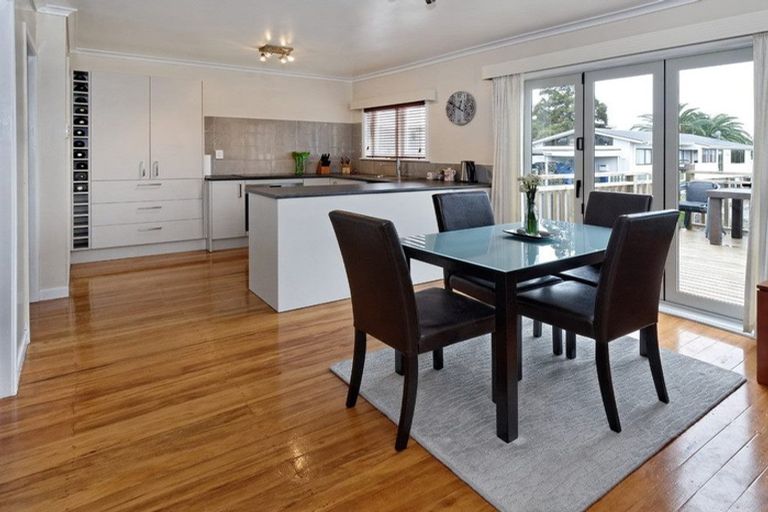 Photo of property in 26 Willerton Avenue, New Lynn, Auckland, 0600