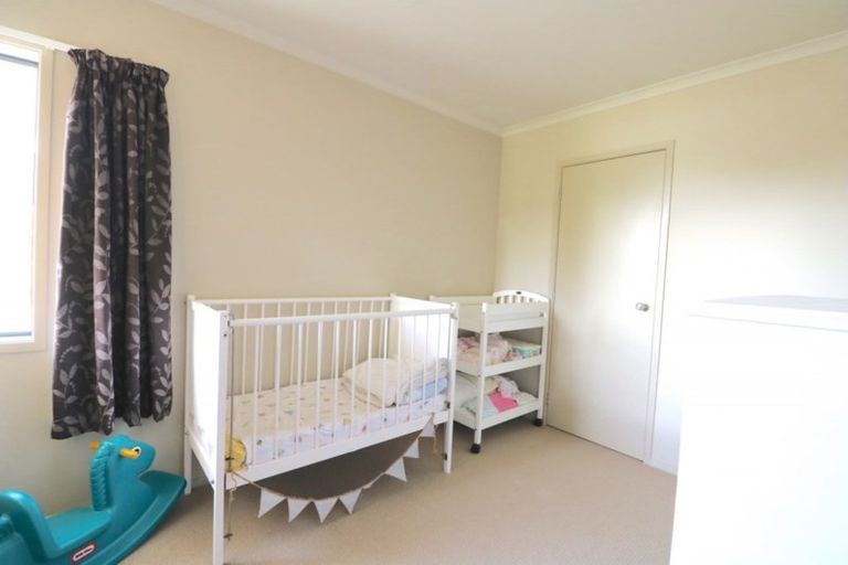 Photo of property in 136 Stratford Drive, Cable Bay, 0420