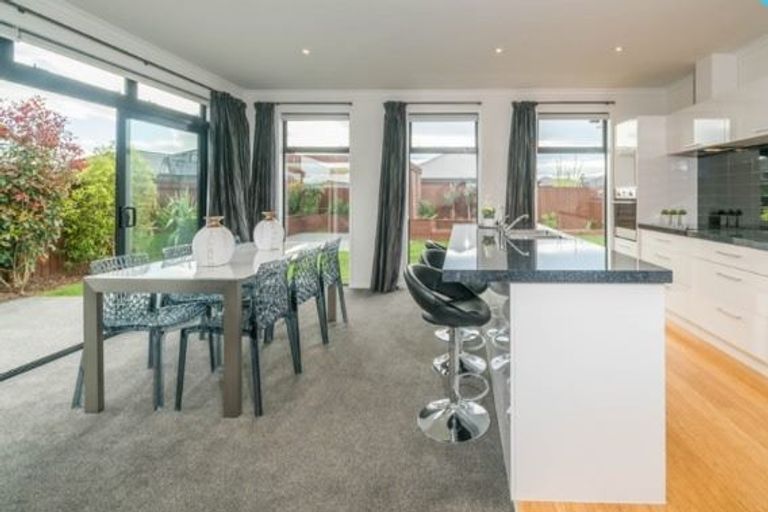 Photo of property in 21 Meyer Crescent, Halswell, Christchurch, 8025