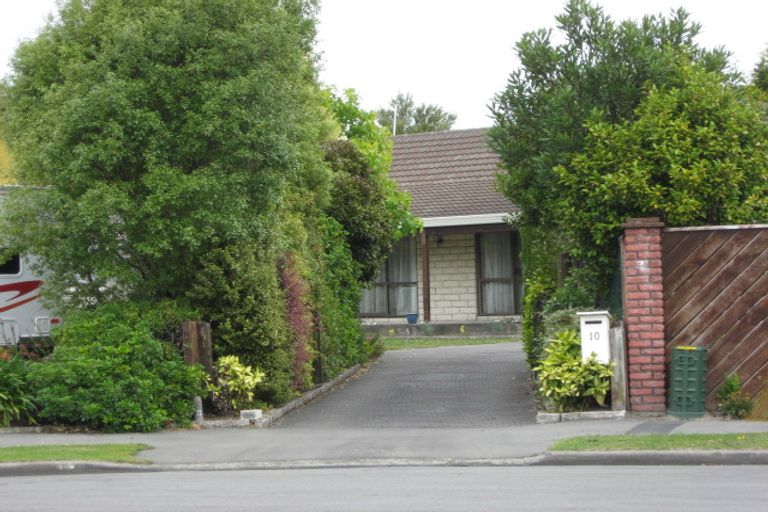Photo of property in 10 Binstead Place, Avondale, Christchurch, 8061