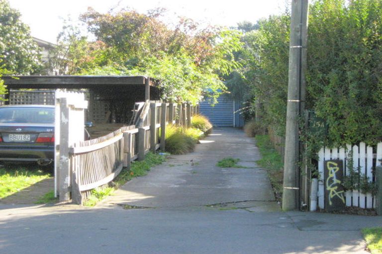 Photo of property in 2/15 Defoe Place, Waltham, Christchurch, 8023