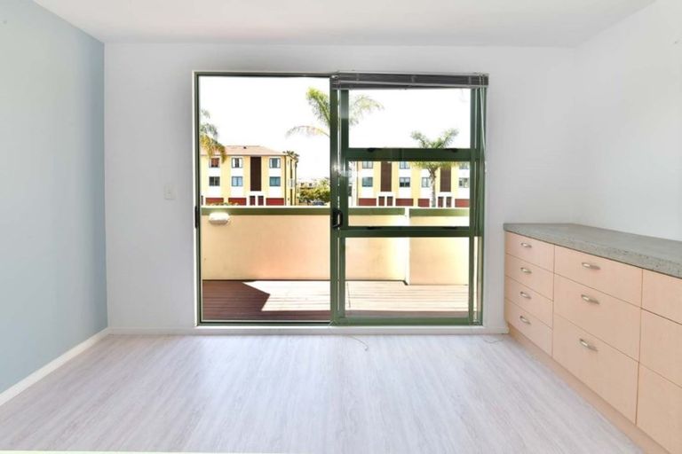 Photo of property in 33/595 Laurie Southwick Parade, Gulf Harbour, Whangaparaoa, 0930