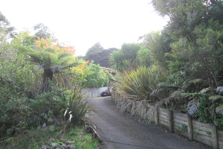 Photo of property in 26 Warner Park Avenue, Laingholm, Auckland, 0604