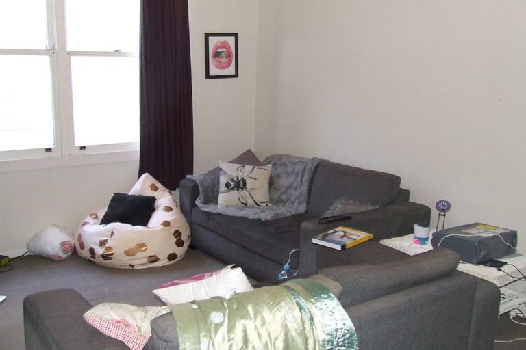 Photo of property in 36 Holloway Road, Aro Valley, Wellington, 6021