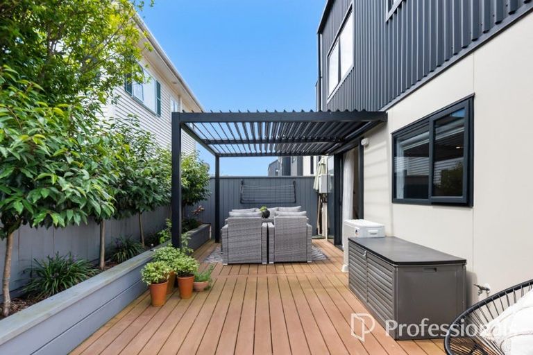 Photo of property in 1/51 Kings Crescent, Hutt Central, Lower Hutt, 5010