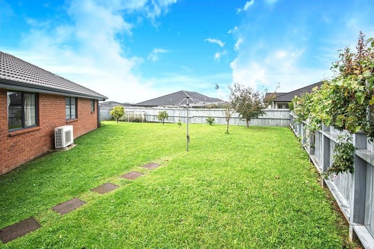 Photo of property in 16 Maxwell Place, Queenstown, 9300