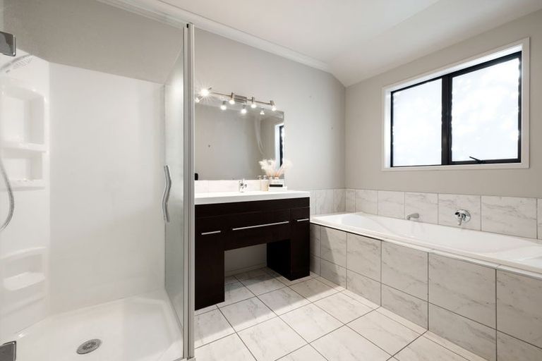 Photo of property in 64 Te Huia Drive, Flagstaff, Hamilton, 3210