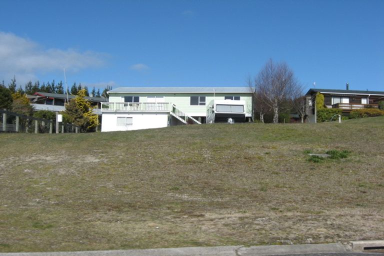 Photo of property in 37 Kahotea Drive, Motuoapa, 3382