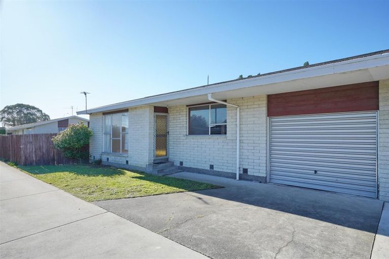 Photo of property in 1/144a Pages Road, Wainoni, Christchurch, 8061