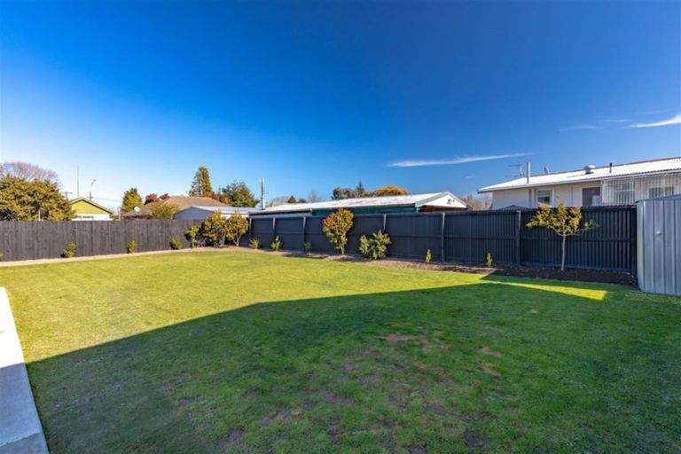 Photo of property in 24 Paddington Street, Northcote, Christchurch, 8052