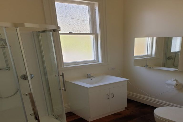 Photo of property in 78 Raroa Road, Kelburn, Wellington, 6012