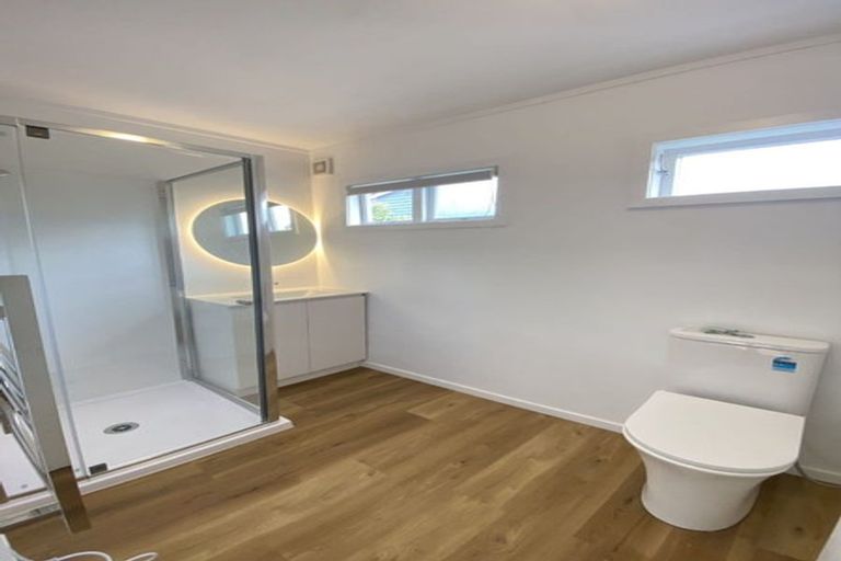Photo of property in 53 Walmer Road, Point Chevalier, Auckland, 1022