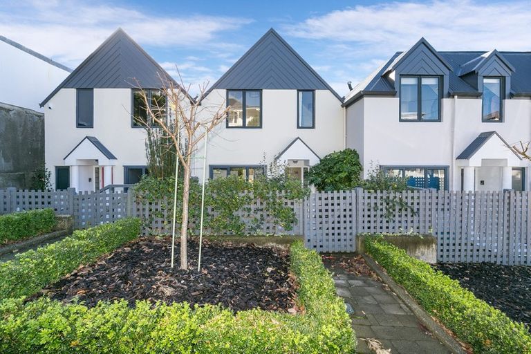 Photo of property in 14/14 Harriett Street, Thorndon, Wellington, 6011