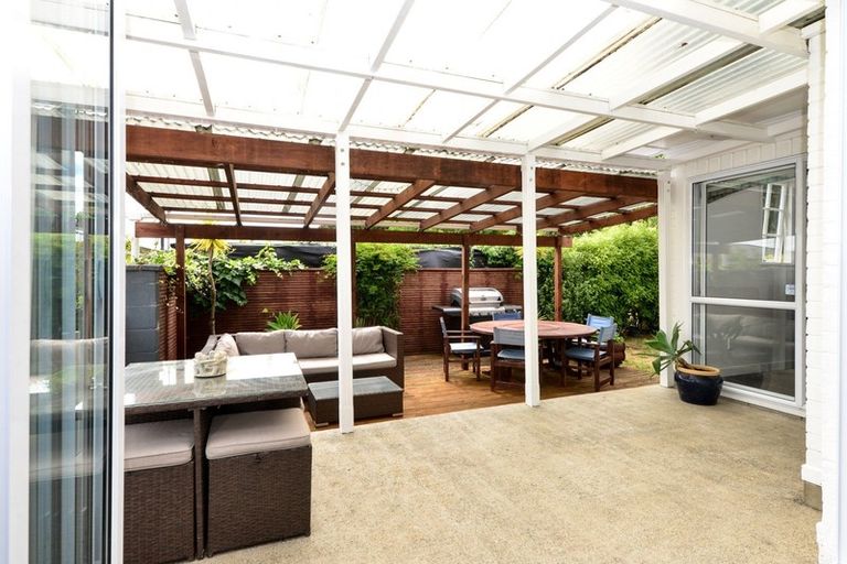 Photo of property in 27 Hinton Avenue, Forest Lake, Hamilton, 3200