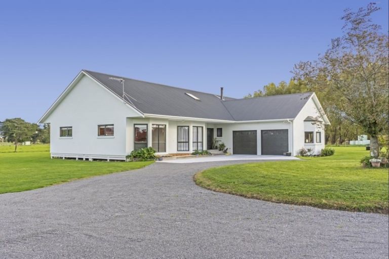 Photo of property in 52 Lincoln Road, Carterton, 5713