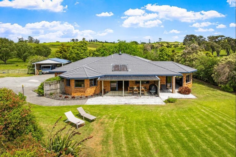 Photo of property in 107 Harataua Road, Port Albert, Wellsford, 0973