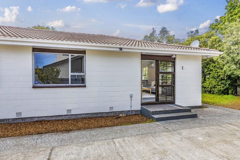 Photo of property in 2/18 Kawau Crescent, Bromley, Christchurch, 8062