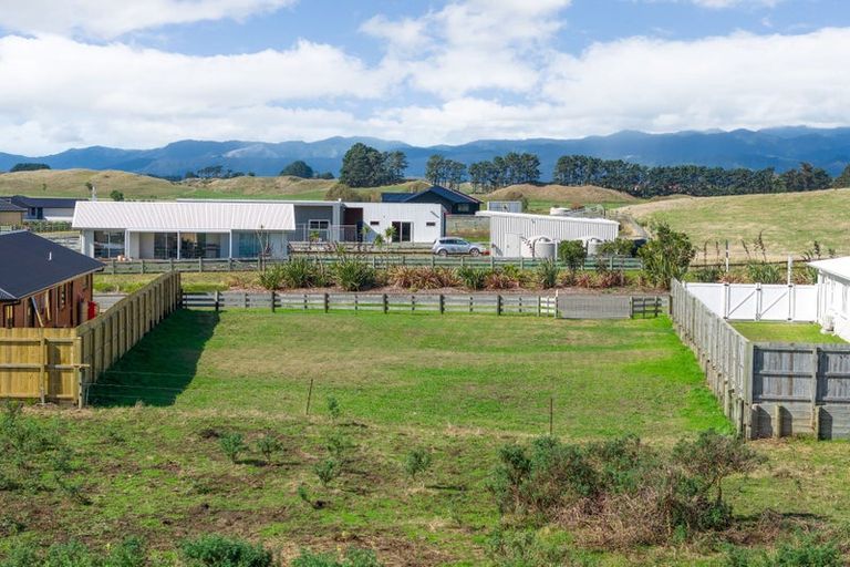 Photo of property in 19 Waitarere Rise Avenue, Waitarere Beach, Levin, 5510