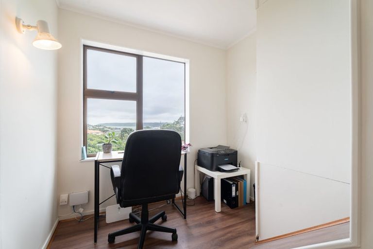 Photo of property in 21 Thornley Street, Titahi Bay, Porirua, 5022