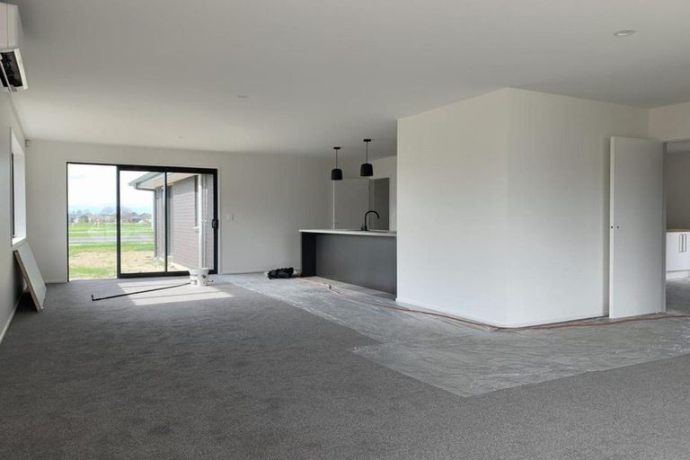 Photo of property in 27 Quinn Crescent, Woodend, 7610