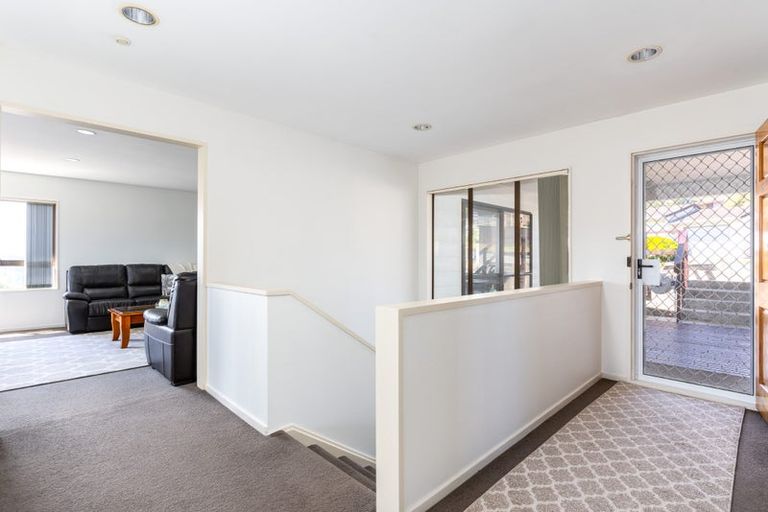 Photo of property in 7 Trinidad Crescent, Grenada Village, Wellington, 6037