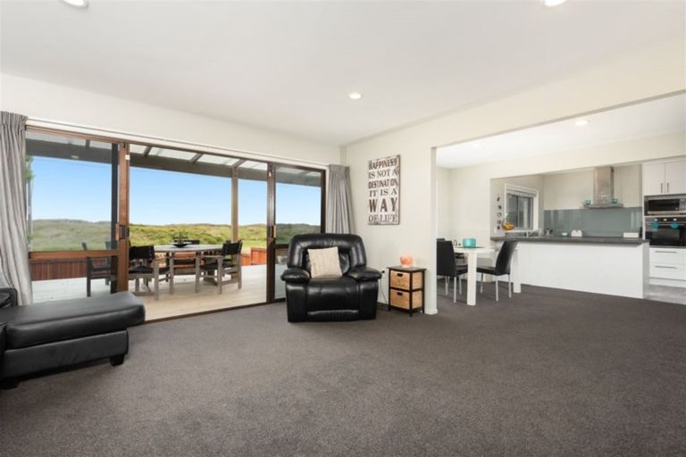 Photo of property in 770 Papamoa Beach Road, Papamoa Beach, Papamoa, 3118