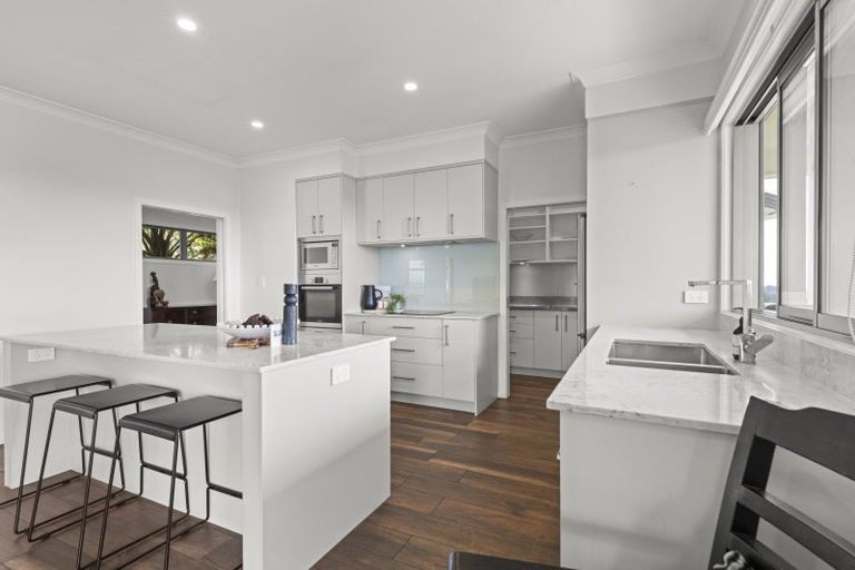 Photo of property in 12 Fleetwood Lane, Turitea, Palmerston North, 4472