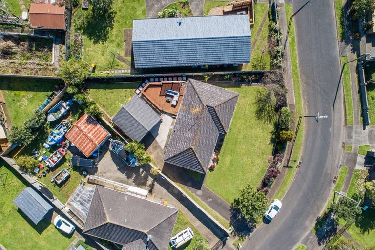 Photo of property in 5 Toatoa Place, Mangere Bridge, Auckland, 2022