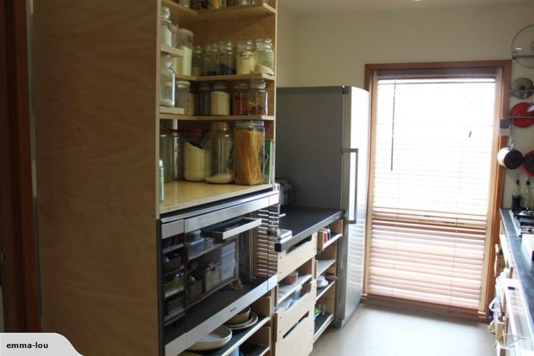 Photo of property in 6 Raekura Place, Redcliffs, Christchurch, 8081