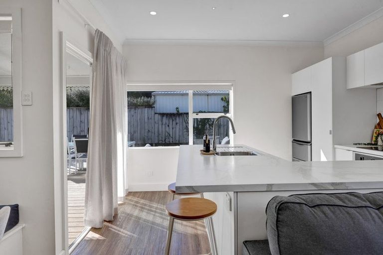 Photo of property in 2 Moana Crescent, Blagdon, New Plymouth, 4310