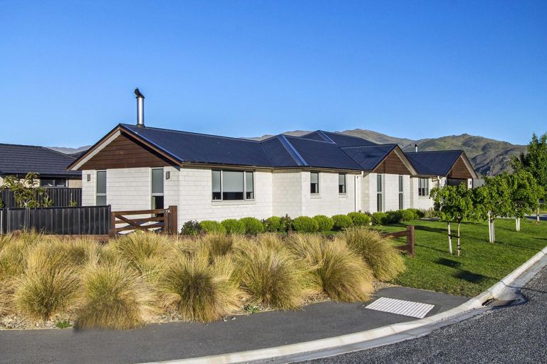 Photo of property in 11 Stowell Drive, Cromwell, 9310