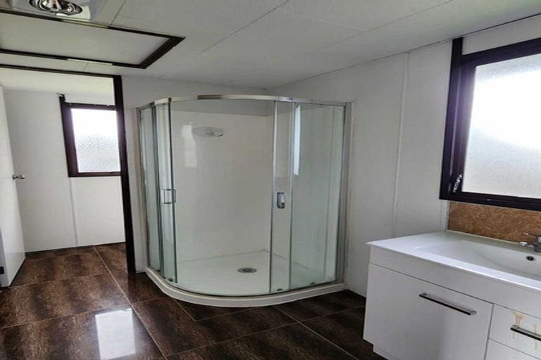 Photo of property in 37 Metcalfe Road, Ranui, Auckland, 0612