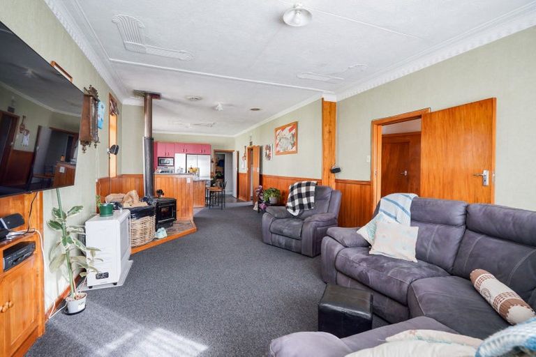 Photo of property in 89 Half Mile Road, Tuatapere, 9620