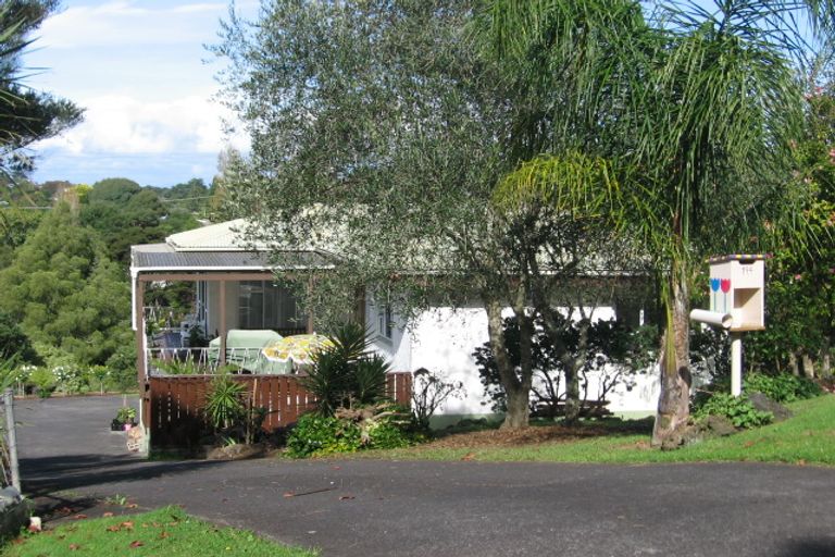 Photo of property in 194 Old Titirangi Road, Titirangi, Auckland, 0604
