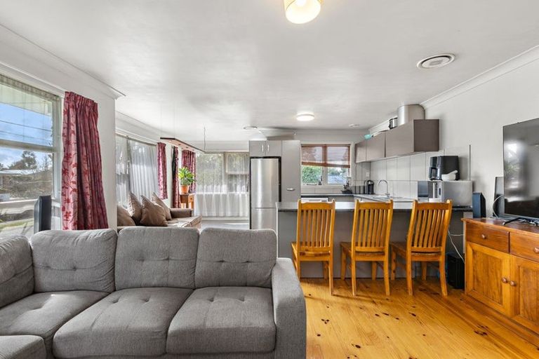 Photo of property in 1 Cedar Place, Hillcrest, Hamilton, 3216