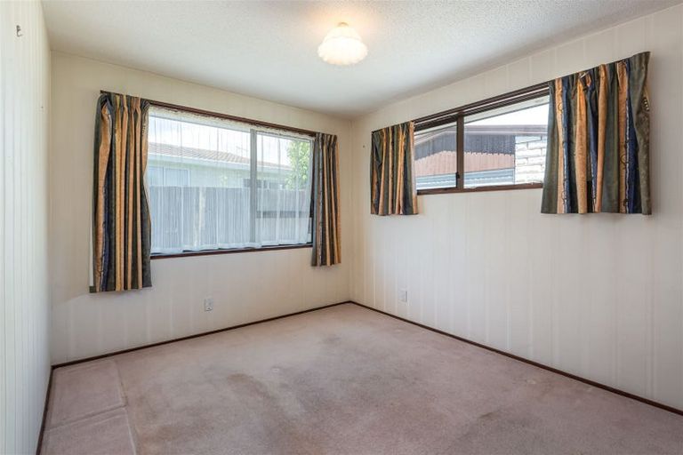 Photo of property in 17 Wakelin Place, Redwood, Christchurch, 8051