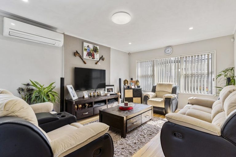 Photo of property in 66 Sunlands Drive, Manurewa, Auckland, 2102