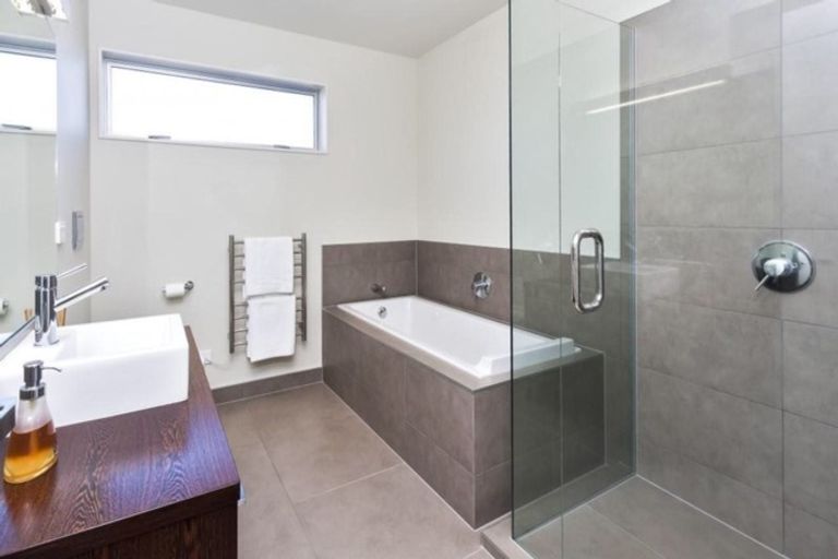 Photo of property in 70 Oakway Drive, Schnapper Rock, Auckland, 0632