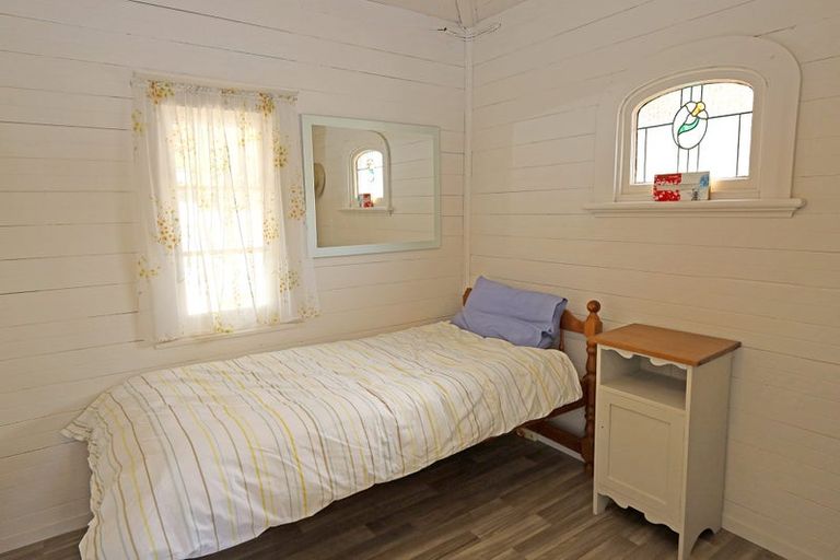 Photo of property in 1 Peace Street, Taieri Beach, Taieri Mouth, 9091