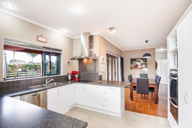 Photo of property in 38 Brandon Hall Road, Bulls, 4894