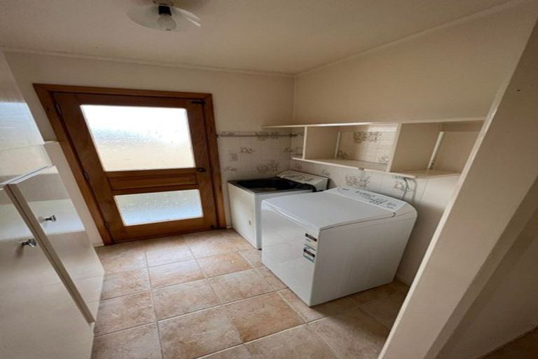 Photo of property in 55 Winters Road, Redwood, Christchurch, 8051