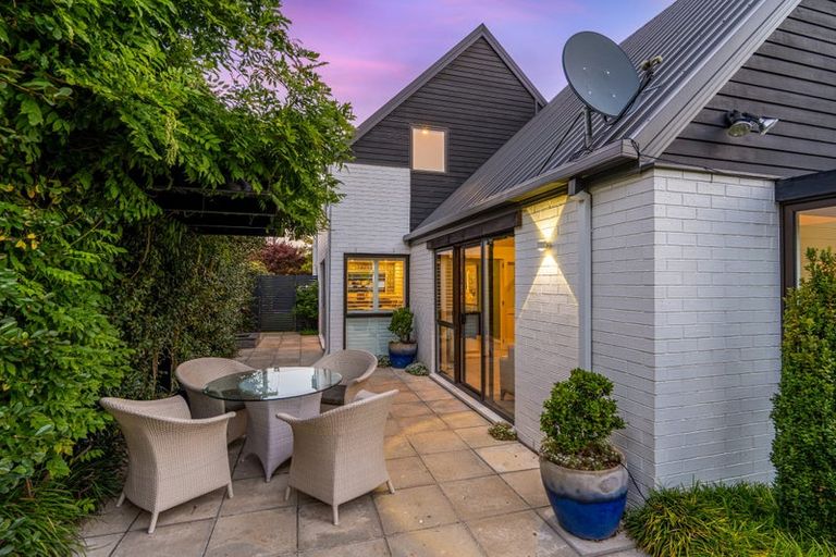 Photo of property in 6b Highgate Avenue, Merivale, Christchurch, 8014