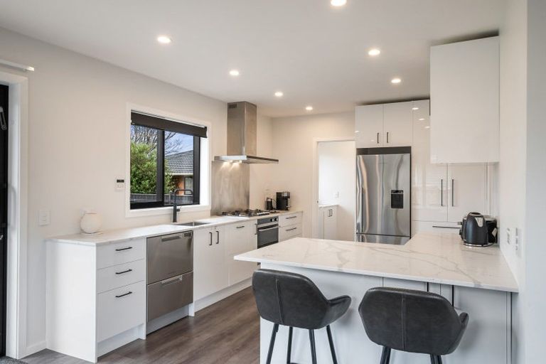 Photo of property in 28 Routley Crescent, Elderslea, Upper Hutt, 5018