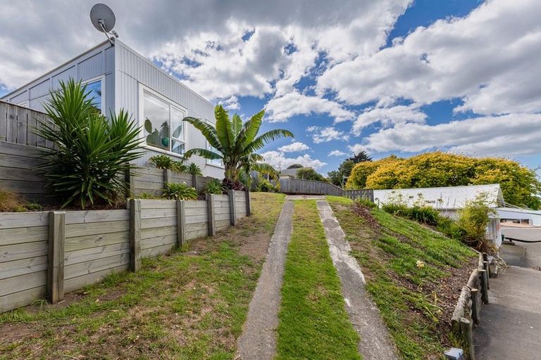 Photo of property in 23 Poplar Avenue, Raumati South, Paraparaumu, 5032