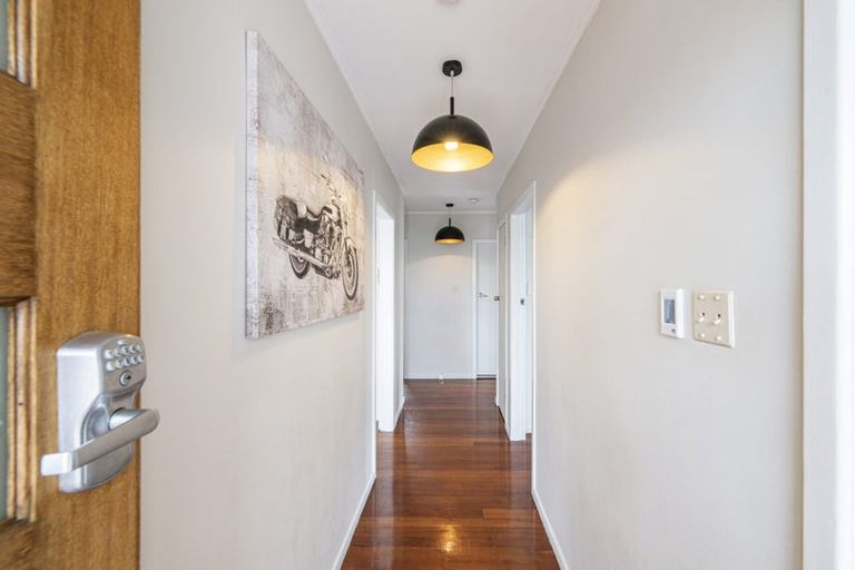 Photo of property in 123 Wharf Road, Te Atatu Peninsula, Auckland, 0610