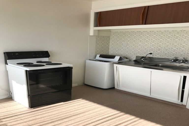 Photo of property in 14 Kemp Street, Kilbirnie, Wellington, 6022