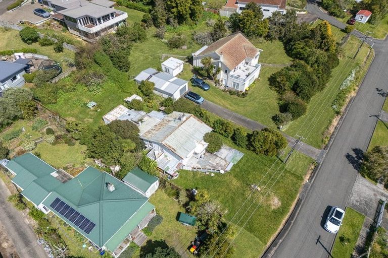 Photo of property in 15 Nelson Street, Helensville, 0800