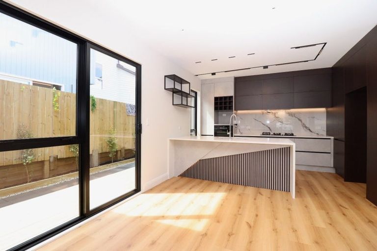 Photo of property in 236 Park Estate Road, Rosehill, Papakura, 2113