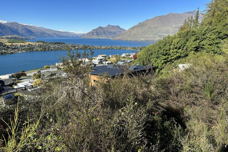 Photo of property in 12 Birch Lane, Queenstown, 9300